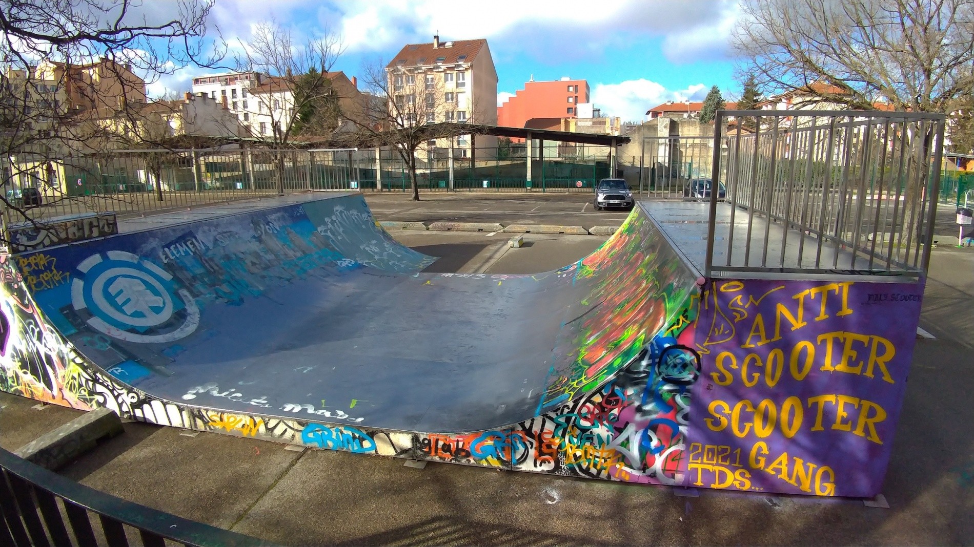 Square de la France Libre skatepark